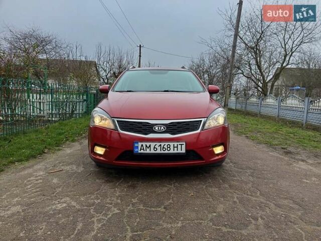 Красный Киа Сид, объемом двигателя 1.59 л и пробегом 308 тыс. км за 7200 $, фото 3 на Automoto.ua