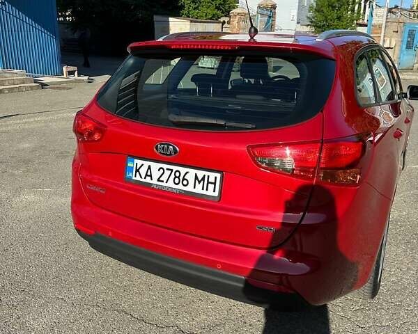 Киа Сид 2017 в Киеве на Automoto.ua Красный Киа Сид, объемом двигателя 1.58 л и пробегом 273 тыс. км за 8000 $, фото 4 на Automoto.ua