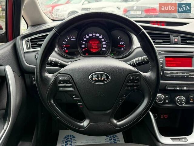 Красный Киа Сид, объемом двигателя 1.58 л и пробегом 254 тыс. км за 9800 $, фото 11 на Automoto.ua