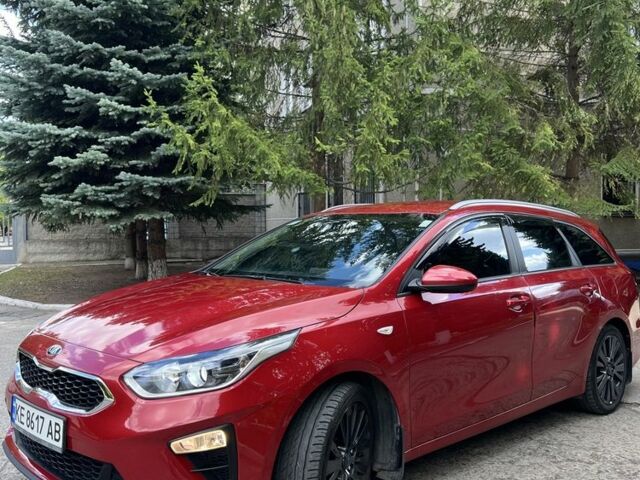 Красный Киа Сид, объемом двигателя 1 л и пробегом 56 тыс. км за 10800 $, фото 4 на Automoto.ua