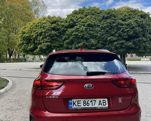 Красный Киа Сид, объемом двигателя 1 л и пробегом 56 тыс. км за 10800 $, фото 12 на Automoto.ua