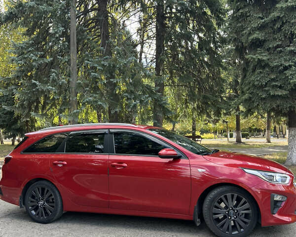 Красный Киа Сид, объемом двигателя 1 л и пробегом 56 тыс. км за 10800 $, фото 19 на Automoto.ua