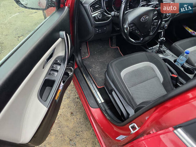 Красный Киа Сид, объемом двигателя 1.59 л и пробегом 117 тыс. км за 13999 $, фото 5 на Automoto.ua
