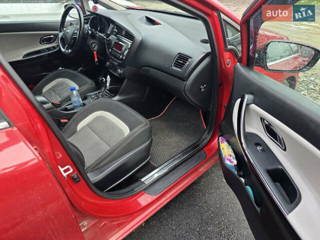Красный Киа Сид, объемом двигателя 1.59 л и пробегом 117 тыс. км за 13999 $, фото 9 на Automoto.ua