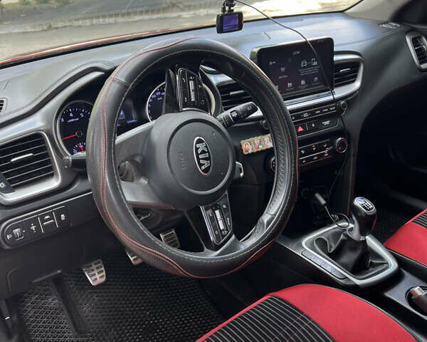 Красный Киа Сид, объемом двигателя 1 л и пробегом 56 тыс. км за 10800 $, фото 24 на Automoto.ua
