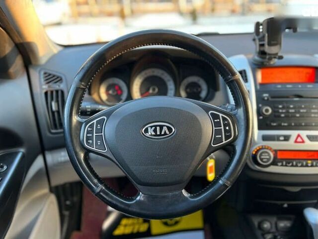 Киа Сид, объемом двигателя 4.25 л и пробегом 150 тыс. км за 7700 $, фото 13 на Automoto.ua
