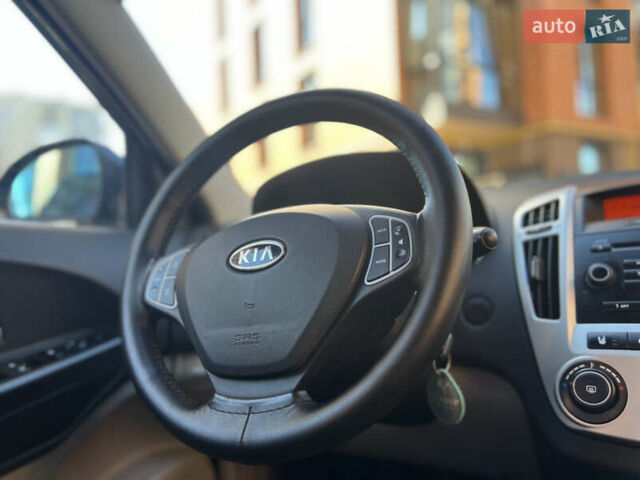 Киа Сид, объемом двигателя 1.4 л и пробегом 250 тыс. км за 5300 $, фото 11 на Automoto.ua