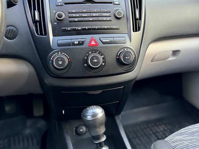 Кіа Сід, об'ємом двигуна 1.4 л та пробігом 257 тис. км за 5300 $, фото 8 на Automoto.ua