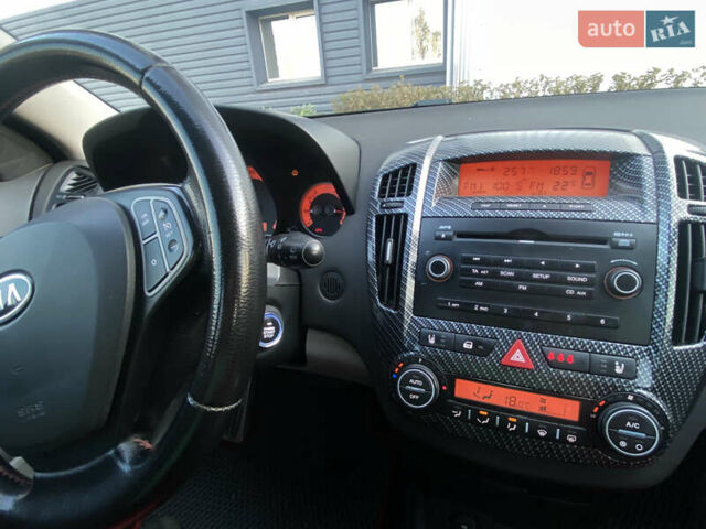 Киа Сид, объемом двигателя 2 л и пробегом 281 тыс. км за 6000 $, фото 6 на Automoto.ua