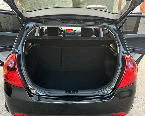 Кіа Сід, об'ємом двигуна 1.6 л та пробігом 175 тис. км за 5650 $, фото 15 на Automoto.ua