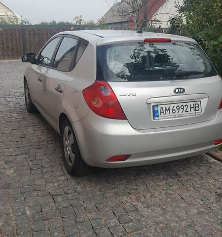 Киа Сид, объемом двигателя 1.4 л и пробегом 273 тыс. км за 5800 $, фото 6 на Automoto.ua