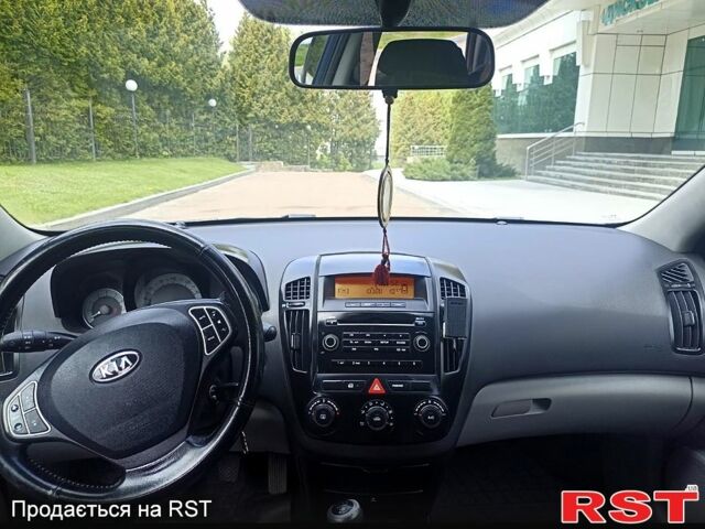 Киа Сид, объемом двигателя 1.4 л и пробегом 219 тыс. км за 5800 $, фото 10 на Automoto.ua