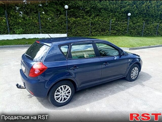 Киа Сид, объемом двигателя 1.4 л и пробегом 219 тыс. км за 5800 $, фото 3 на Automoto.ua