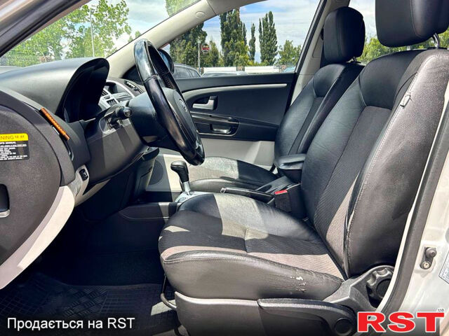 Киа Сид, объемом двигателя 2 л и пробегом 272 тыс. км за 6700 $, фото 8 на Automoto.ua