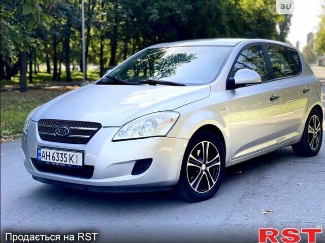 Киа Сид, объемом двигателя 1.4 л и пробегом 180 тыс. км за 5350 $, фото 3 на Automoto.ua