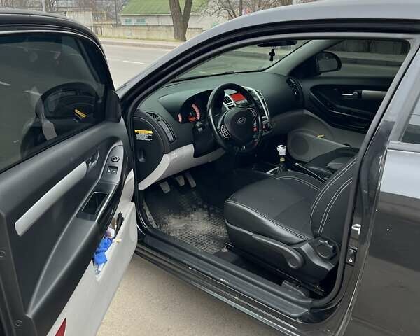 Киа Сид, объемом двигателя 1.4 л и пробегом 170 тыс. км за 5400 $, фото 19 на Automoto.ua