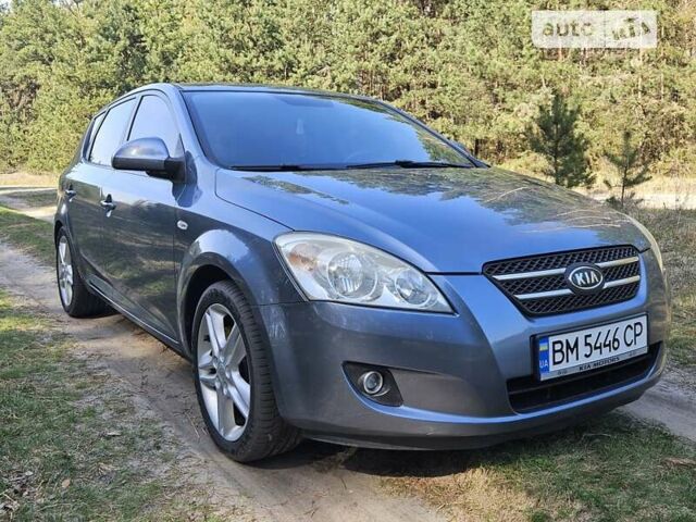 Киа Сид, объемом двигателя 2 л и пробегом 240 тыс. км за 6800 $, фото 2 на Automoto.ua