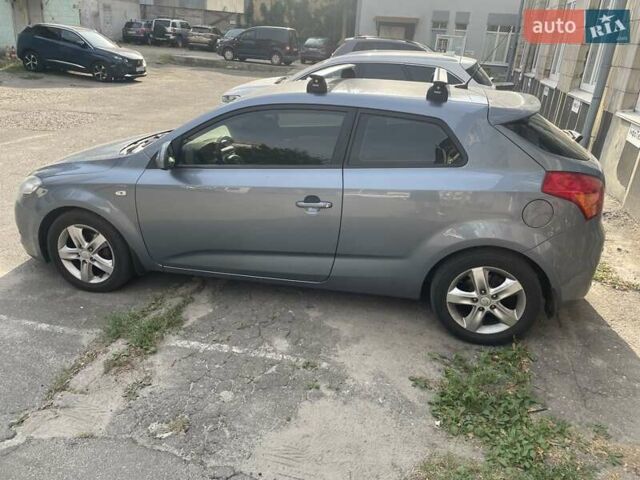 Киа Сид, объемом двигателя 1.6 л и пробегом 135 тыс. км за 5700 $, фото 2 на Automoto.ua