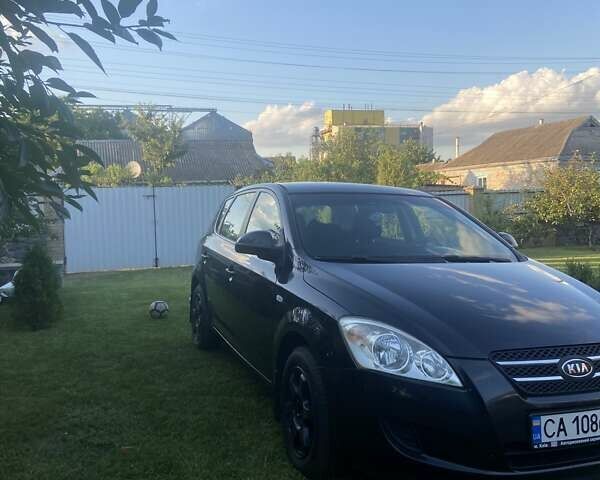 Киа Сид, объемом двигателя 1.6 л и пробегом 189 тыс. км за 5800 $, фото 2 на Automoto.ua