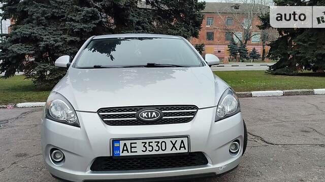 Киа Сид, объемом двигателя 1.6 л и пробегом 187 тыс. км за 5900 $, фото 11 на Automoto.ua