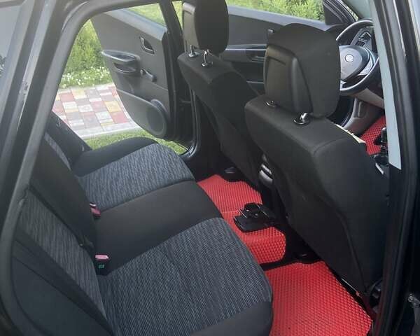 Киа Сид, объемом двигателя 1.6 л и пробегом 189 тыс. км за 5800 $, фото 11 на Automoto.ua