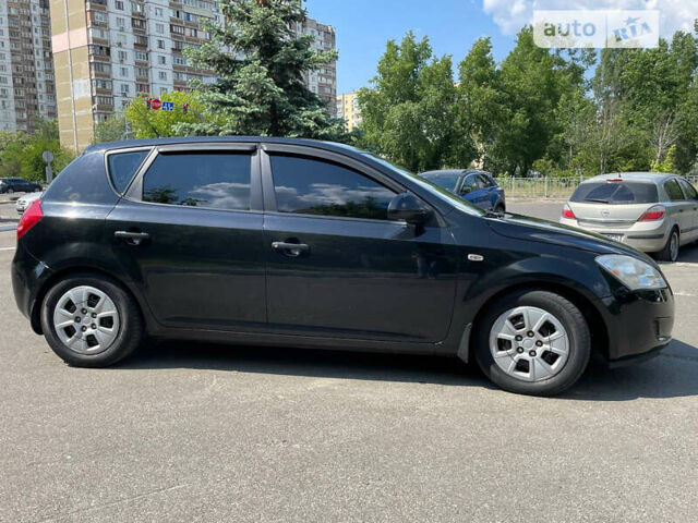 Киа Сид, объемом двигателя 1.58 л и пробегом 184 тыс. км за 4300 $, фото 2 на Automoto.ua