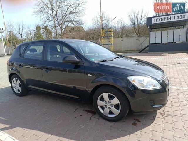 Киа Сид, объемом двигателя 1.6 л и пробегом 127 тыс. км за 6200 $, фото 2 на Automoto.ua