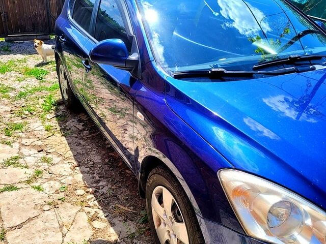 Киа Сид, объемом двигателя 1.4 л и пробегом 169 тыс. км за 4000 $, фото 1 на Automoto.ua