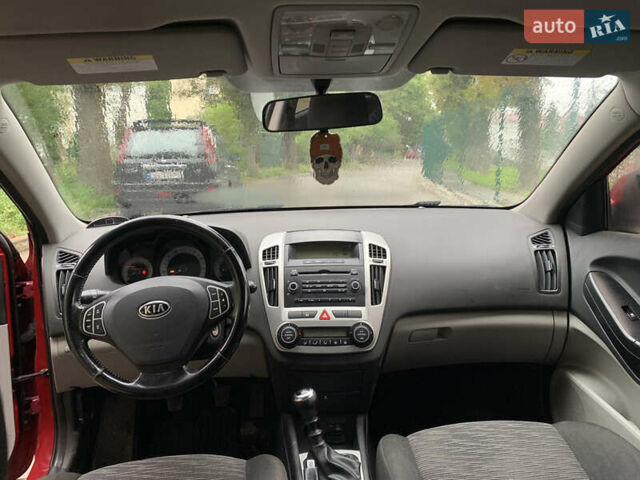 Киа Сид, объемом двигателя 1.6 л и пробегом 213 тыс. км за 4600 $, фото 5 на Automoto.ua