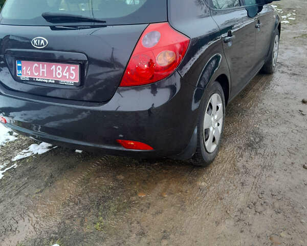 Киа Сид, объемом двигателя 1.6 л и пробегом 234 тыс. км за 5900 $, фото 9 на Automoto.ua