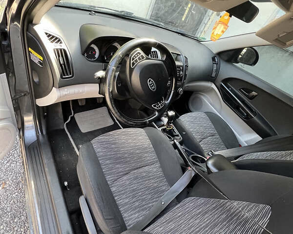 Киа Сид, объемом двигателя 0 л и пробегом 200 тыс. км за 5500 $, фото 6 на Automoto.ua