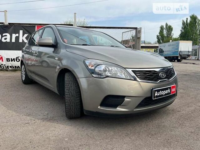 Киа Сид, объемом двигателя 1.4 л и пробегом 220 тыс. км за 6990 $, фото 6 на Automoto.ua