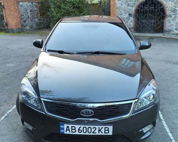 Киа Сид, объемом двигателя 1.6 л и пробегом 268 тыс. км за 6200 $, фото 2 на Automoto.ua