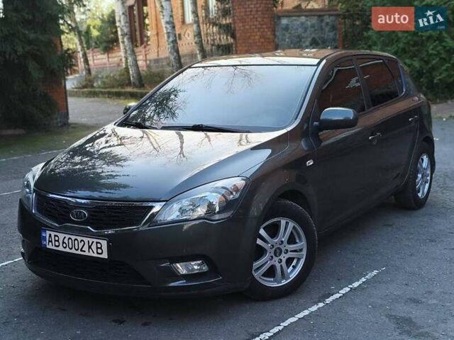 Киа Сид, объемом двигателя 1.6 л и пробегом 268 тыс. км за 6200 $, фото 1 на Automoto.ua