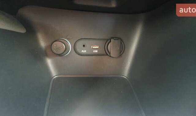 Киа Сид, объемом двигателя 1.59 л и пробегом 119 тыс. км за 10000 $, фото 25 на Automoto.ua