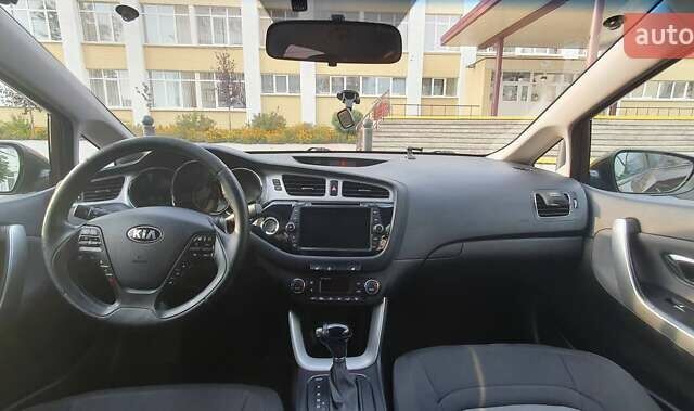 Киа Сид, объемом двигателя 1.59 л и пробегом 119 тыс. км за 10000 $, фото 21 на Automoto.ua