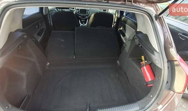 Киа Сид, объемом двигателя 1.59 л и пробегом 119 тыс. км за 10000 $, фото 27 на Automoto.ua