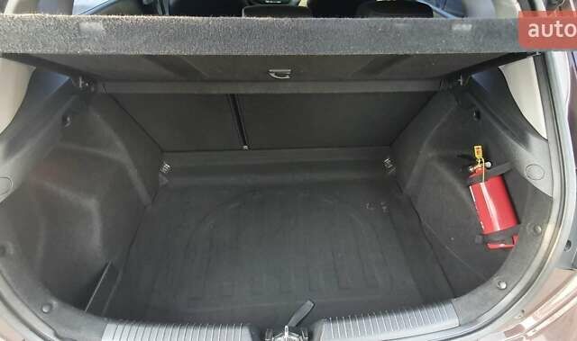 Киа Сид, объемом двигателя 1.59 л и пробегом 119 тыс. км за 10000 $, фото 15 на Automoto.ua