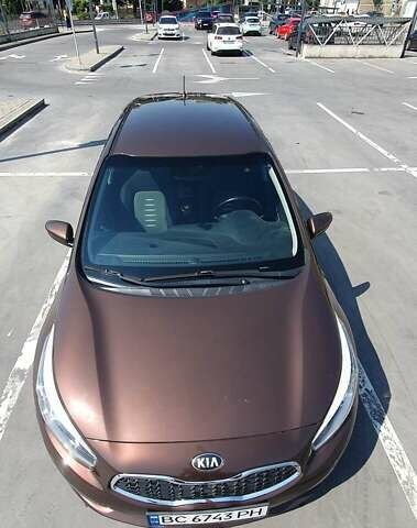 Киа Сид, объемом двигателя 1.59 л и пробегом 119 тыс. км за 10000 $, фото 3 на Automoto.ua