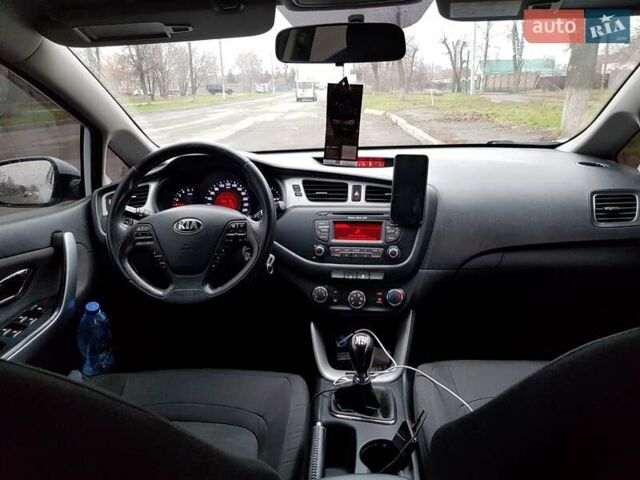 Киа Сид, объемом двигателя 1.4 л и пробегом 178 тыс. км за 8300 $, фото 8 на Automoto.ua