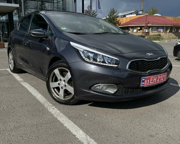 Киа Сид, объемом двигателя 1.4 л и пробегом 176 тыс. км за 8999 $, фото 2 на Automoto.ua