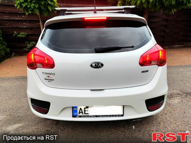 Киа Сид, объемом двигателя 1.6 л и пробегом 148 тыс. км за 12500 $, фото 1 на Automoto.ua