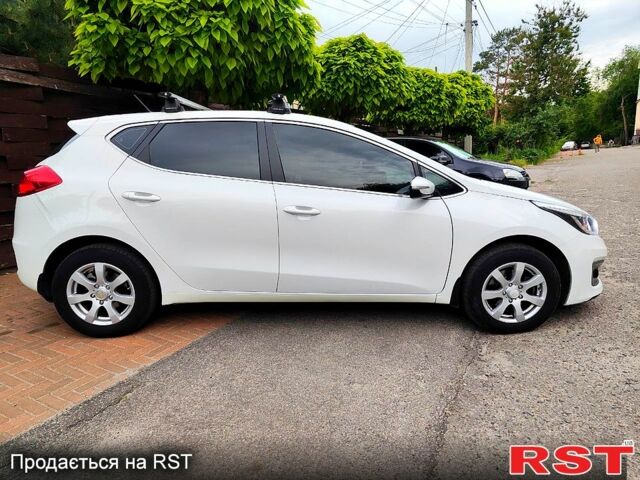 Киа Сид, объемом двигателя 1.6 л и пробегом 148 тыс. км за 12500 $, фото 3 на Automoto.ua