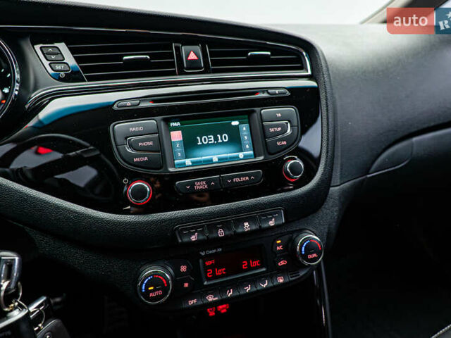 Киа Сид, объемом двигателя 1.6 л и пробегом 55 тыс. км за 14989 $, фото 17 на Automoto.ua