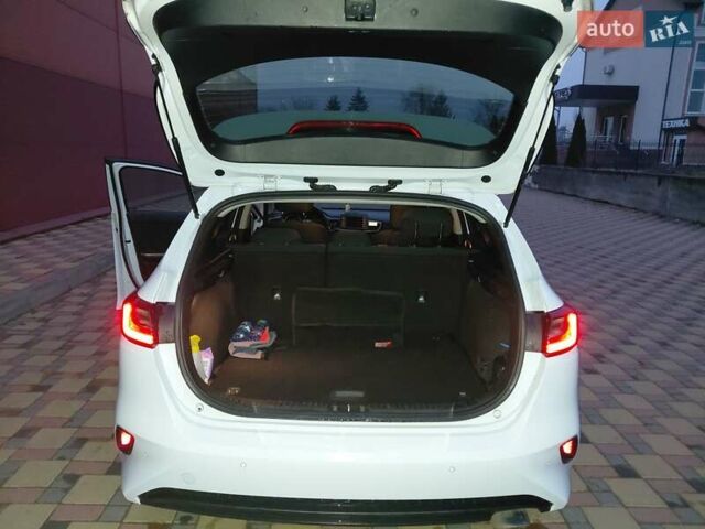 Киа Сид, объемом двигателя 1.6 л и пробегом 89 тыс. км за 13499 $, фото 1 на Automoto.ua