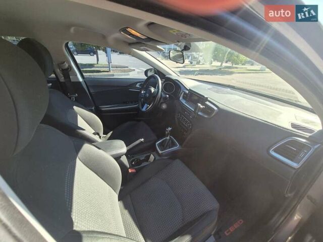 Кіа Сід, об'ємом двигуна 1.37 л та пробігом 75 тис. км за 11000 $, фото 2 на Automoto.ua