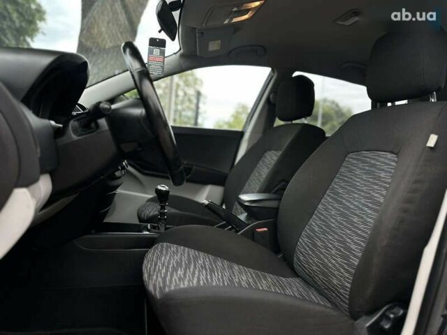 Киа Сид, объемом двигателя 1.4 л и пробегом 165 тыс. км за 5900 $, фото 26 на Automoto.ua