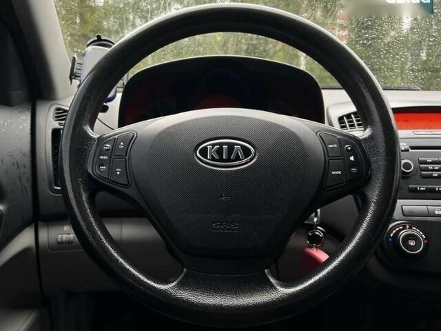 Кіа Сід, об'ємом двигуна 1.6 л та пробігом 167 тис. км за 6600 $, фото 15 на Automoto.ua