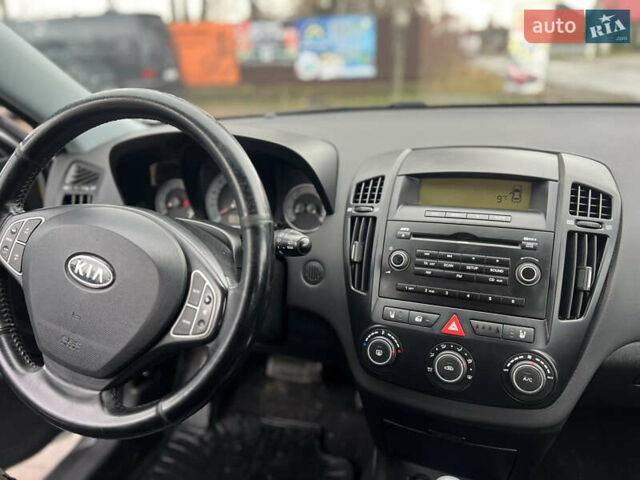 Кіа Сід, об'ємом двигуна 1.6 л та пробігом 263 тис. км за 5300 $, фото 6 на Automoto.ua