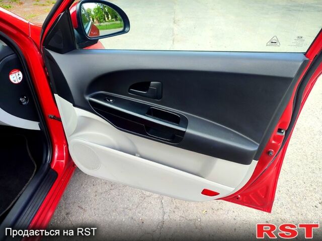Киа Сид, объемом двигателя 1.4 л и пробегом 208 тыс. км за 6100 $, фото 7 на Automoto.ua